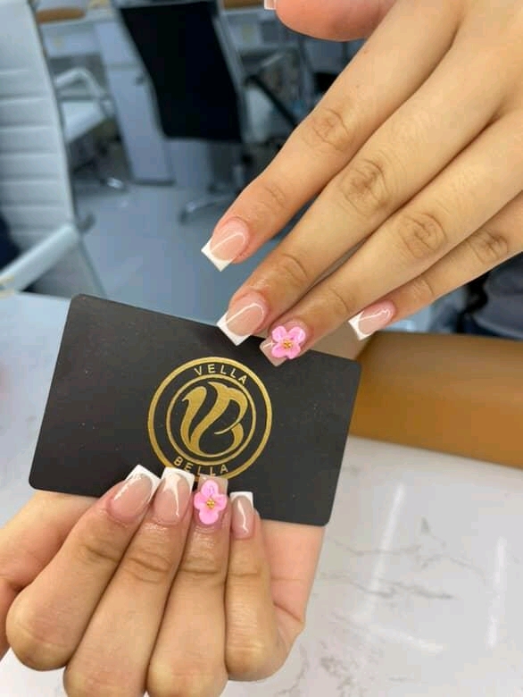 Vella Bella Salon Park & Nail Spa